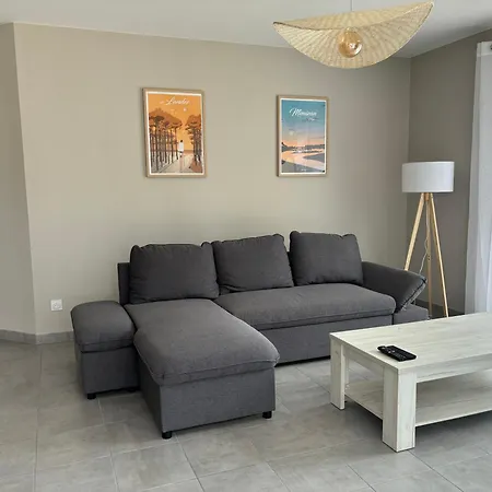 Prázdninový dům Maison Neuve Classement 3 Etoiles Avec Acces Prive Piste Cyclable, 6 Personnes Mimizan-Plage