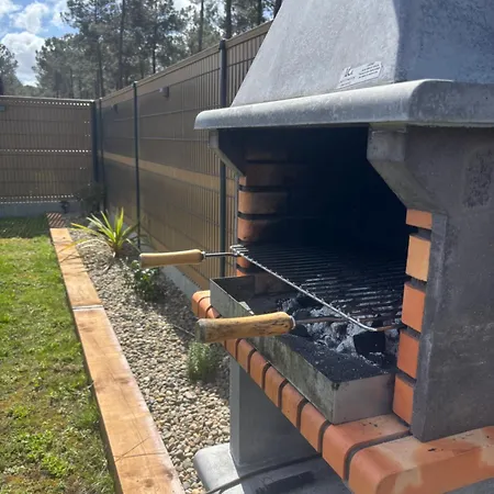 Hébergement de vacances Maison Neuve Classement 3 étoiles Avec Accès Privé Piste Cyclable, 6 Personnes *